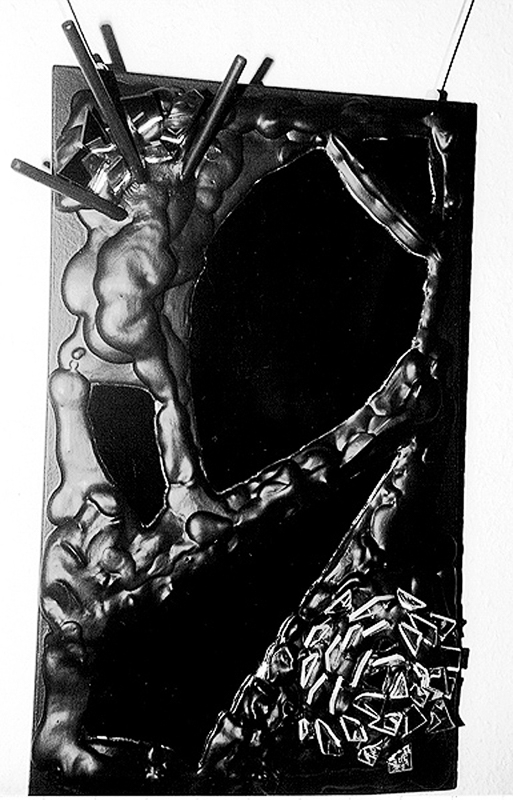 1986-12-Lebenssplitter-2-Herzstueck-Spiegelglas-Gips-Dispersion-und-Rundhoelzer-auf-Holzplatte-30x50cm