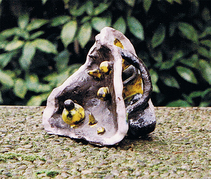 1987-07-Drei-Seiten-Lust-Objekt-Tonobjekt-glasiert-1-15x17cm