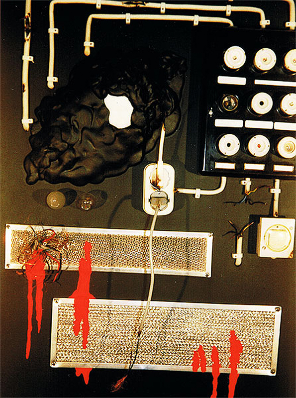 1987-07-Fehler-im-System-Dispersion-Gips-Elektroartikel-auf-Holz-60x80cm